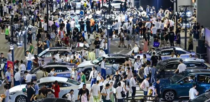 APES上海国际汽配展深入杭州汽配展一线